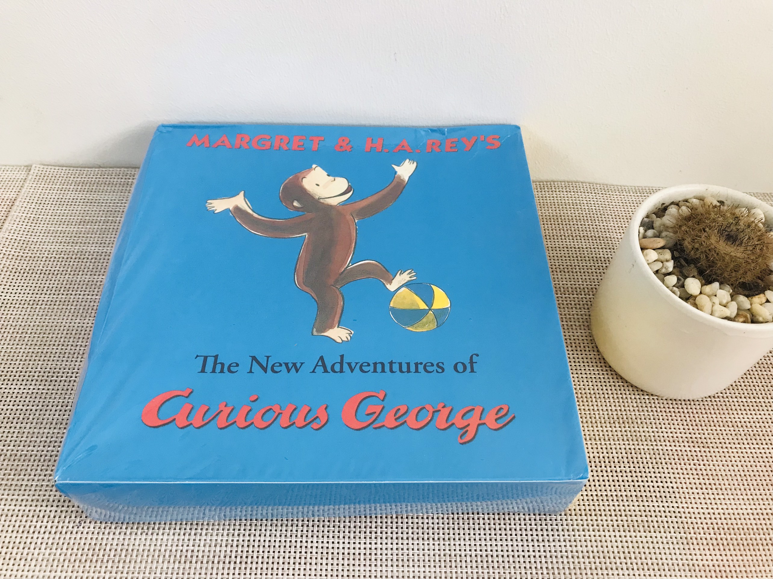 The New Adventure Of Curious Georgre (16 cuốn)